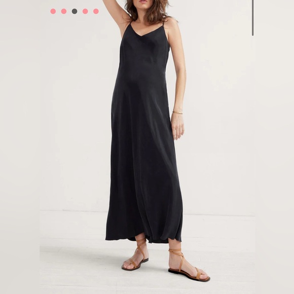 Hatch Ricky Slip Dress in Navy Maternity (Hatch size 2, pre-pregnancy 6-8) - Picture 6 of 9